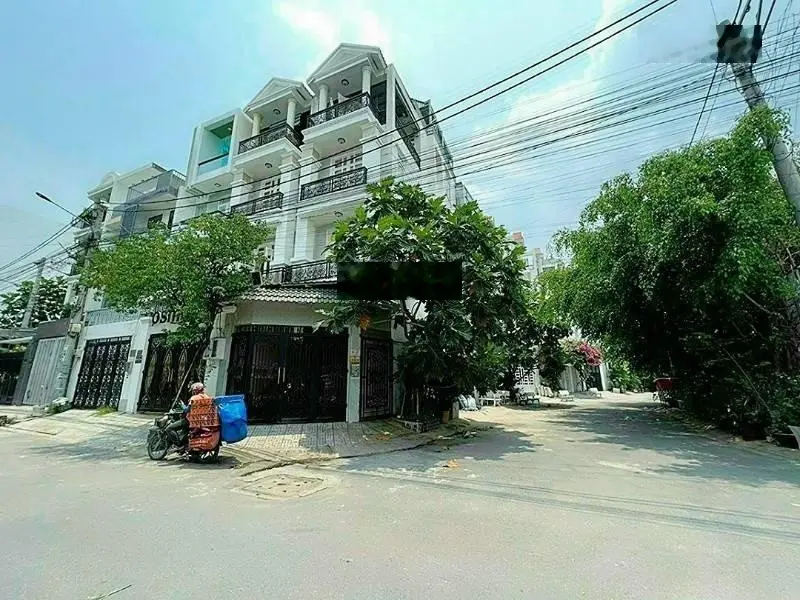 Nhà góc 2 MT Nguyễn Bỉnh Khiêm. DT: 4,8x21m, giá 12 tỷ TL. Đang cho thuê 25triệu, LH 0909 119 ***