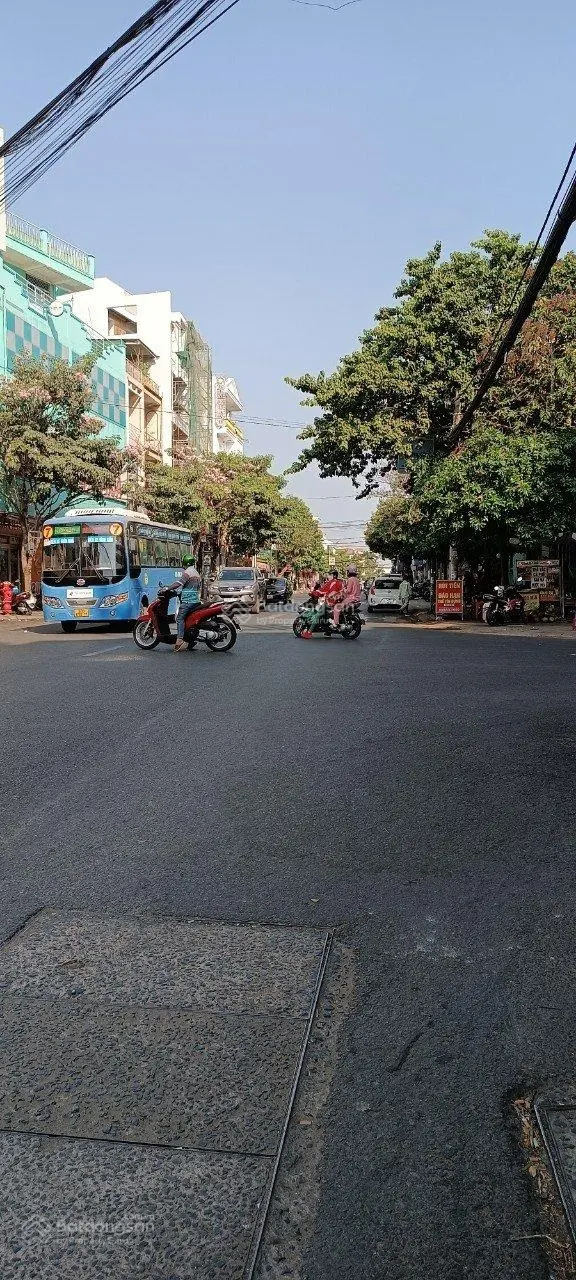 Giá cực tốt. Bán nhà mặt tiền đường Cách Mạng T8 P. Quang Vinh. 134m2 hoàn công 368m. Giá chỉ 14 tỷ