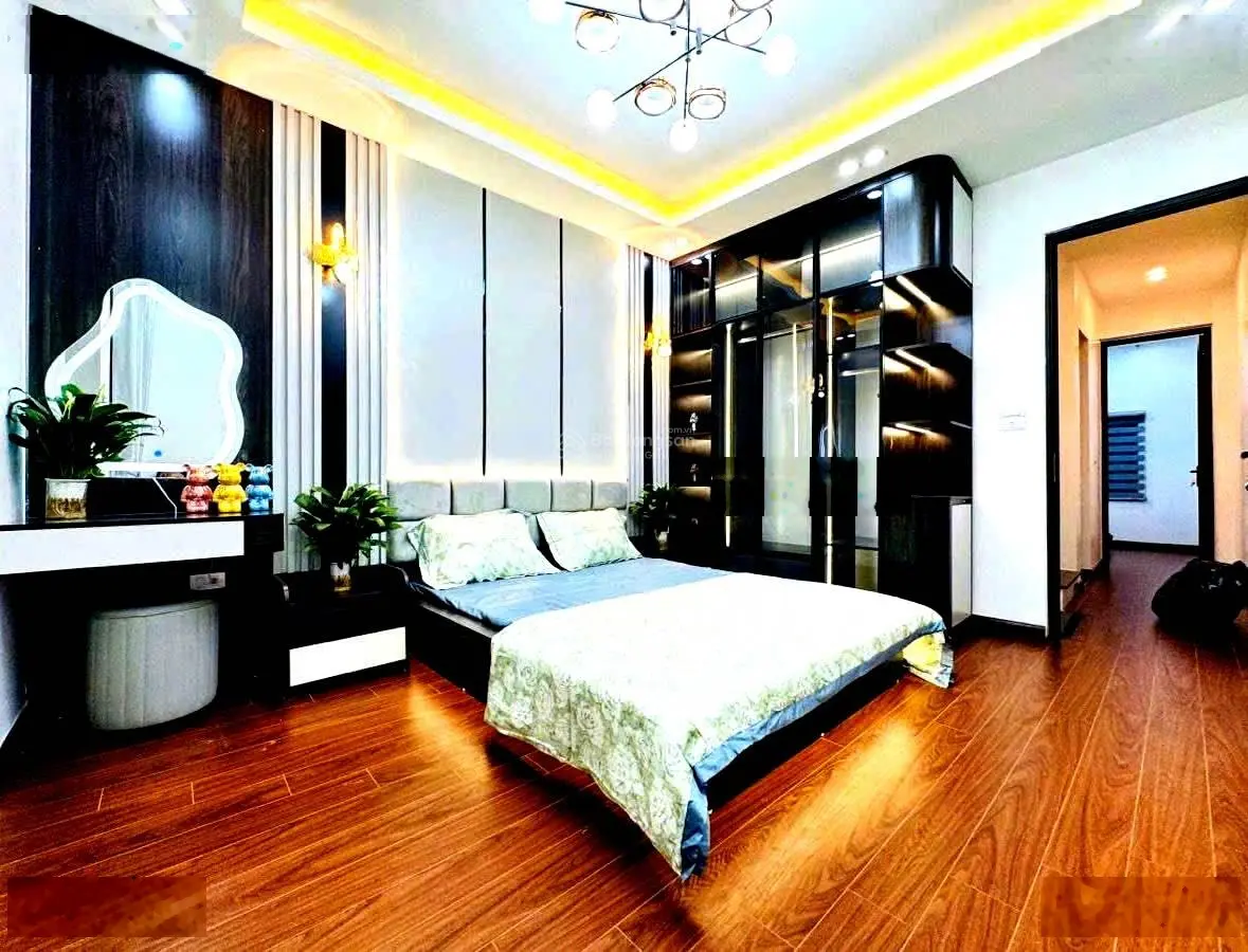 Gấp gấp! hoàng văn thái thanh xuân,2 thoáng,1 bước ra ô tô,38m2 x 4t.