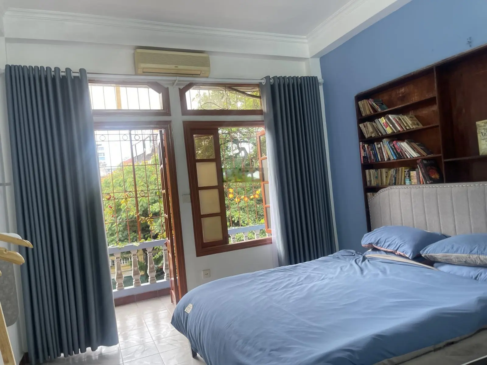 Bán homestay phố Lý Nam Đế, Hoàn Kiếm, Ô tô đỗ cửa, 2 thoáng, dòng tiền, 45m2, 5 tầng, giá: 13.9 tỷ