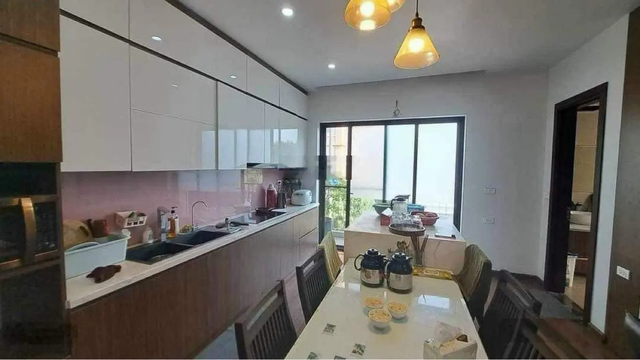 Bán nhà mặt phố Kẻ Tạnh, 110m2, đường 4 oto tránh, kinh doanh, 20 tỷ