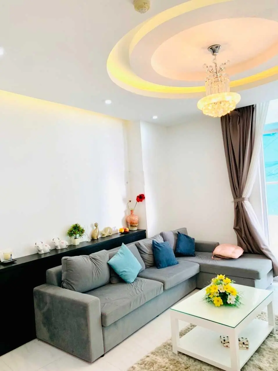 Tôi cần bán nhanh căn hộ Thủy Tiên Building 91m2 full nội thất 84 Trần Phú Vũng Tàu. LH: 0909 271 ***