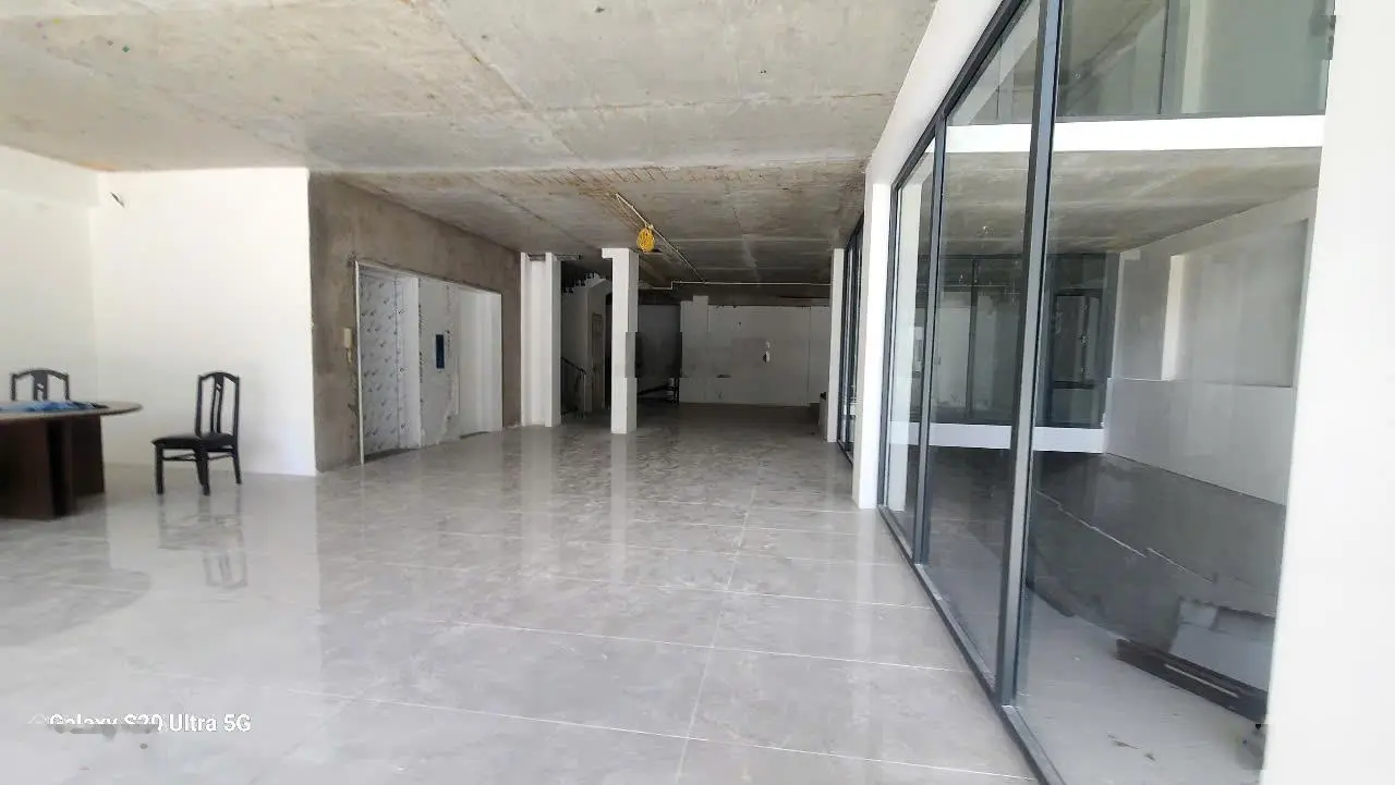 Bán nhà mặt phố Nguyễn Trãi, Quận 5, 105 tỷ, 260m2, chính chủ view đẹp