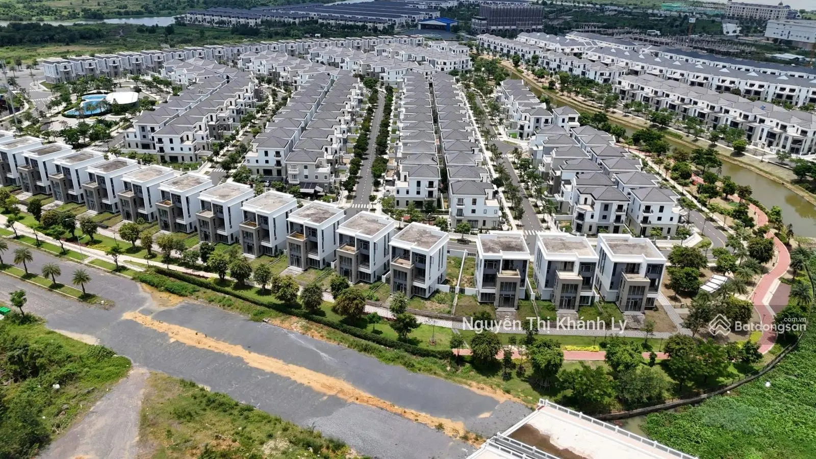 Còn duy nhất căn nhà phố nằm trên trục đường chính 19m giá chỉ 5.6 tỷ rẻ nhất Aqua City