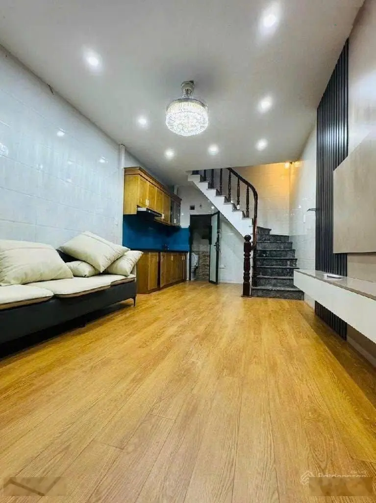 Hàng hiếm tại Kim Giang, chỉ 4,8 tỷ sở hữu nhà 30m2, 3PN, SĐCC.