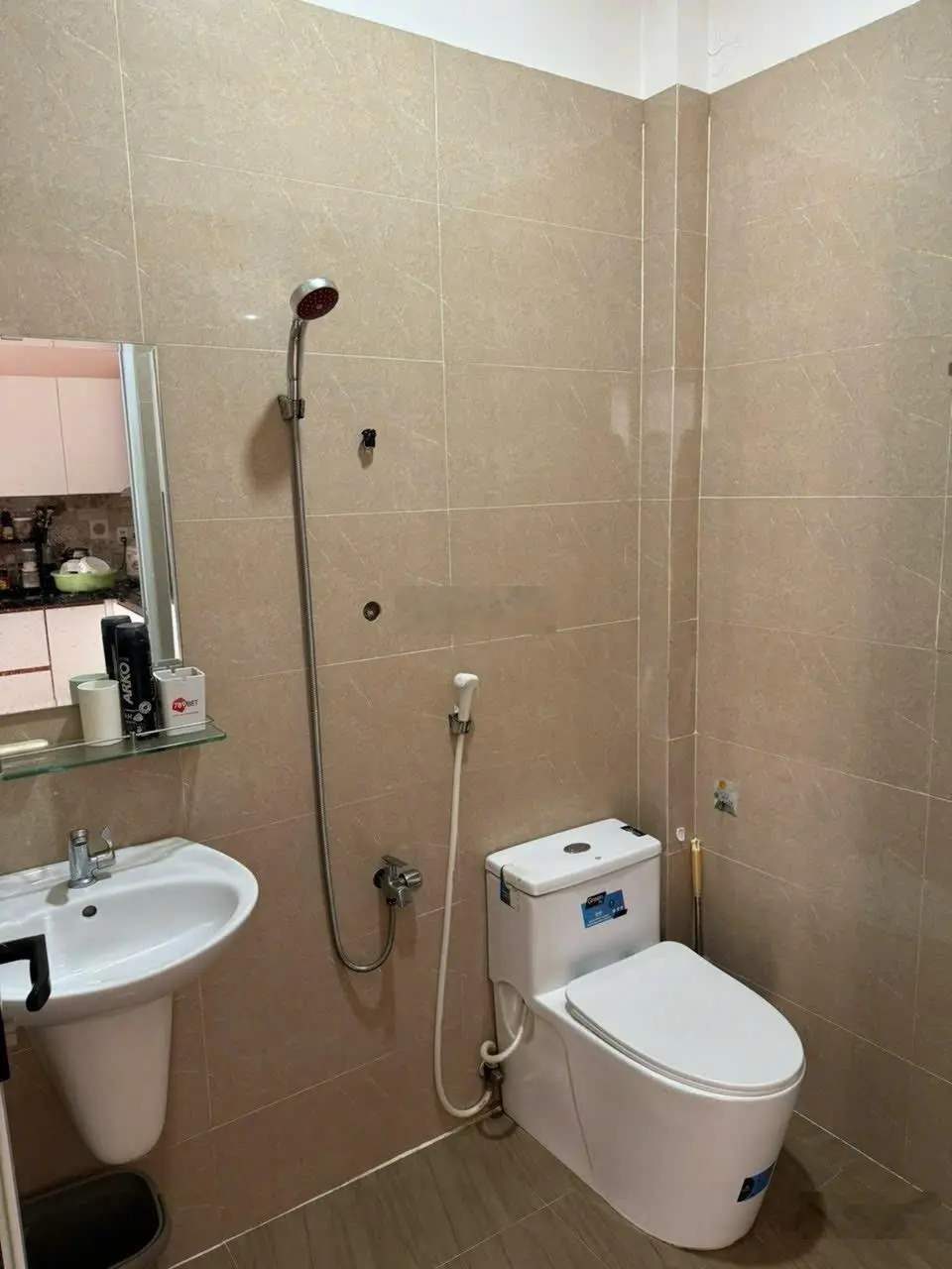 Bán nhà view trực diện sông cái - căn góc hẻm oto Vĩnh Ngọc gần KĐT, DT: 63,8m2, 2PN 2WC chỉ 2tỷ200