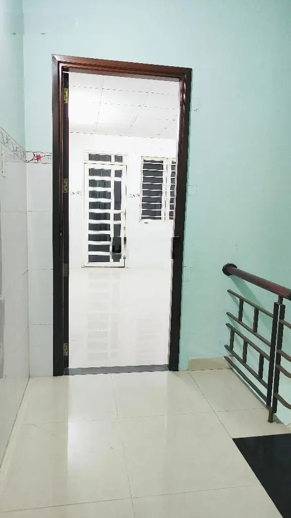 Chủ gấp bán giảm giá từ 7,1 tỷ - 6,8 tỷ tại Đường Đình Phong Phú, Quận 9, HCM, 90m2 (4.4*20.5m)