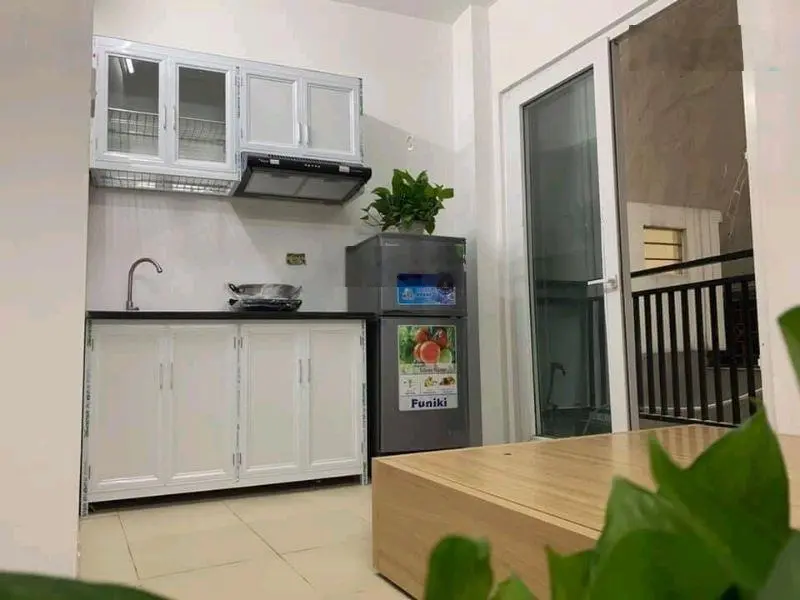 Bán chung cư mini siêu đẹp Thịnh Quang - Đống Đa - DT 92m2 - dòng tiền trên 1 tỷ - sát Ngã Tư Sở