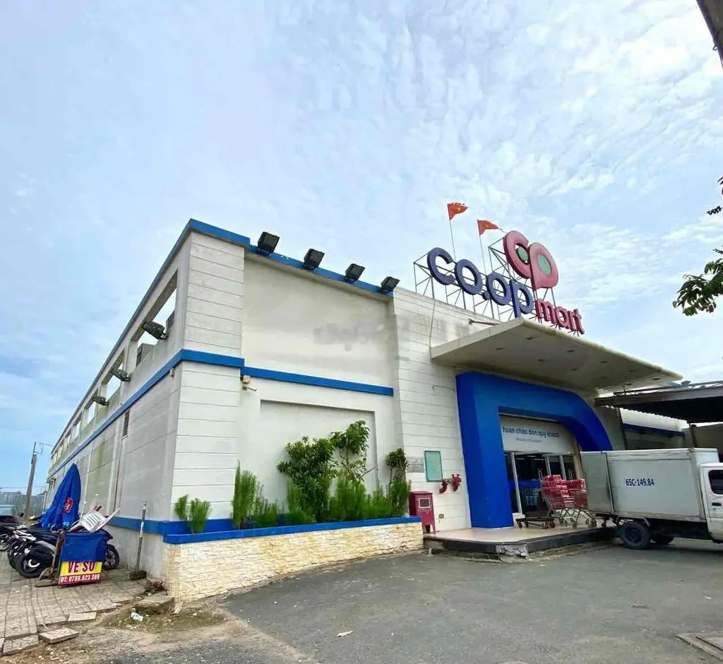 Bán Nền Đẹp Ngay Gần Siêu Thị Co.op Mart