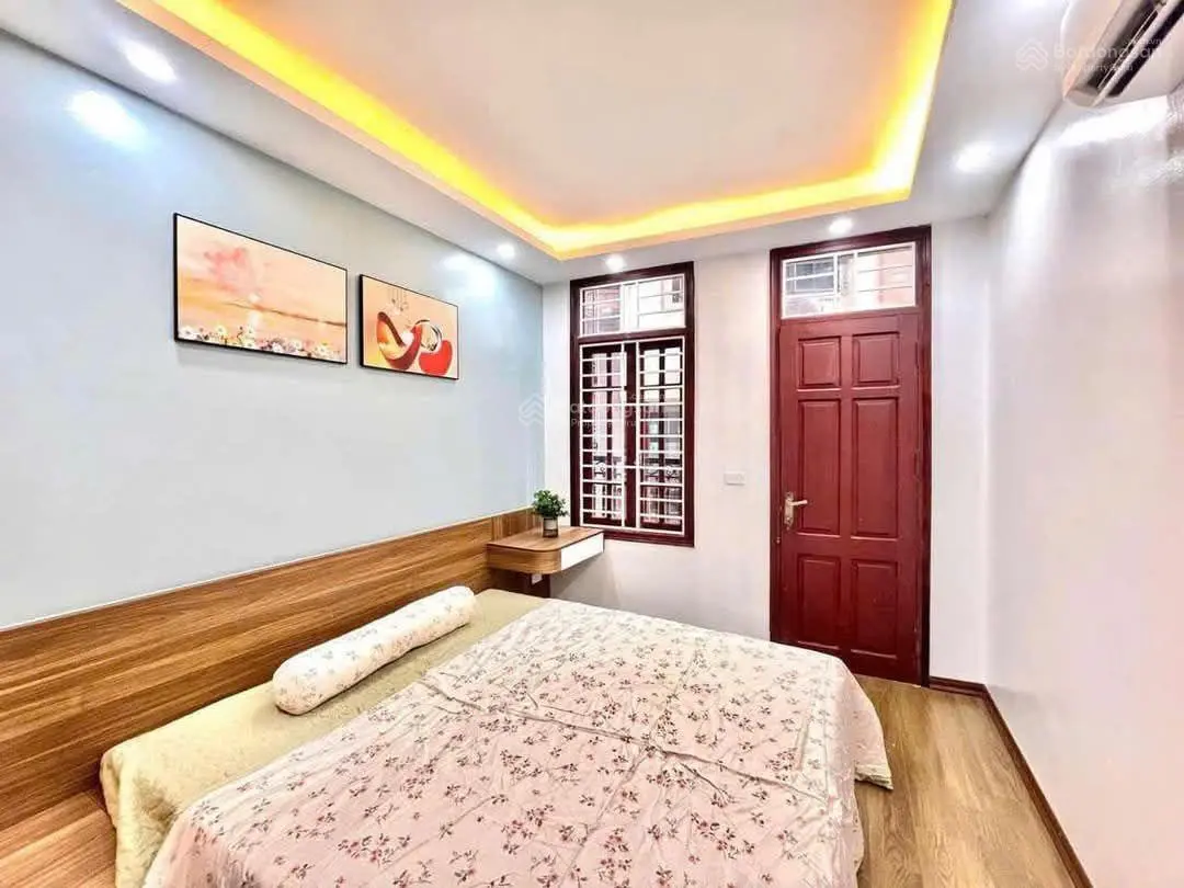 Bán nhà Nguyễn Trãi, Thanh Xuân 30m2, 5 tầng, mặt tiền 4.1 m. Giá 6,5 tỷ