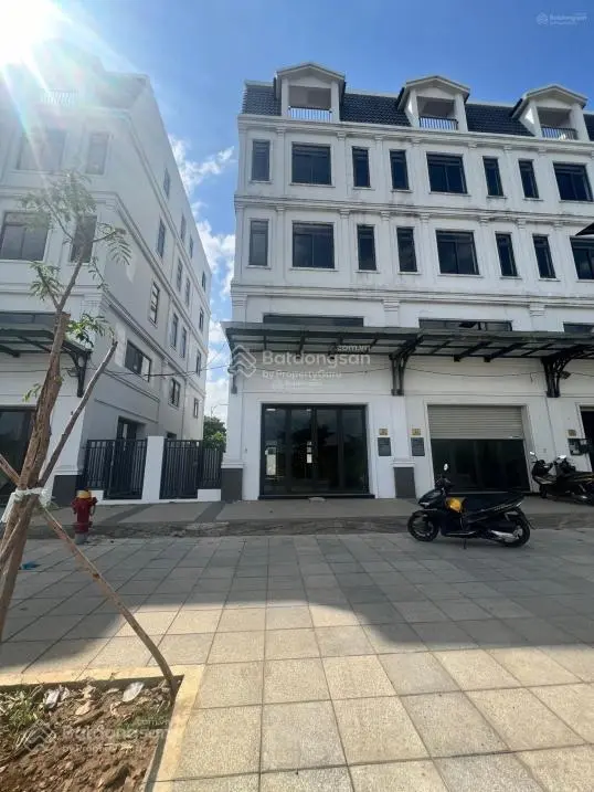 Bán nhà phố Lakeview City shophouse Song Hành 5x20m giá 23 tỷ