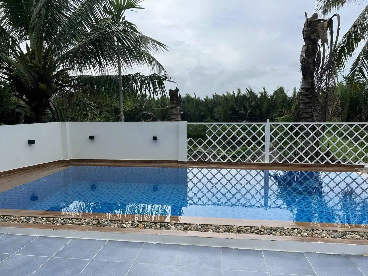 Cần bán căn villa 3PN hồ bơi đường DX 018 Cẩm Thanh giá cần bán 6,5 tỷ LH: 0936325884