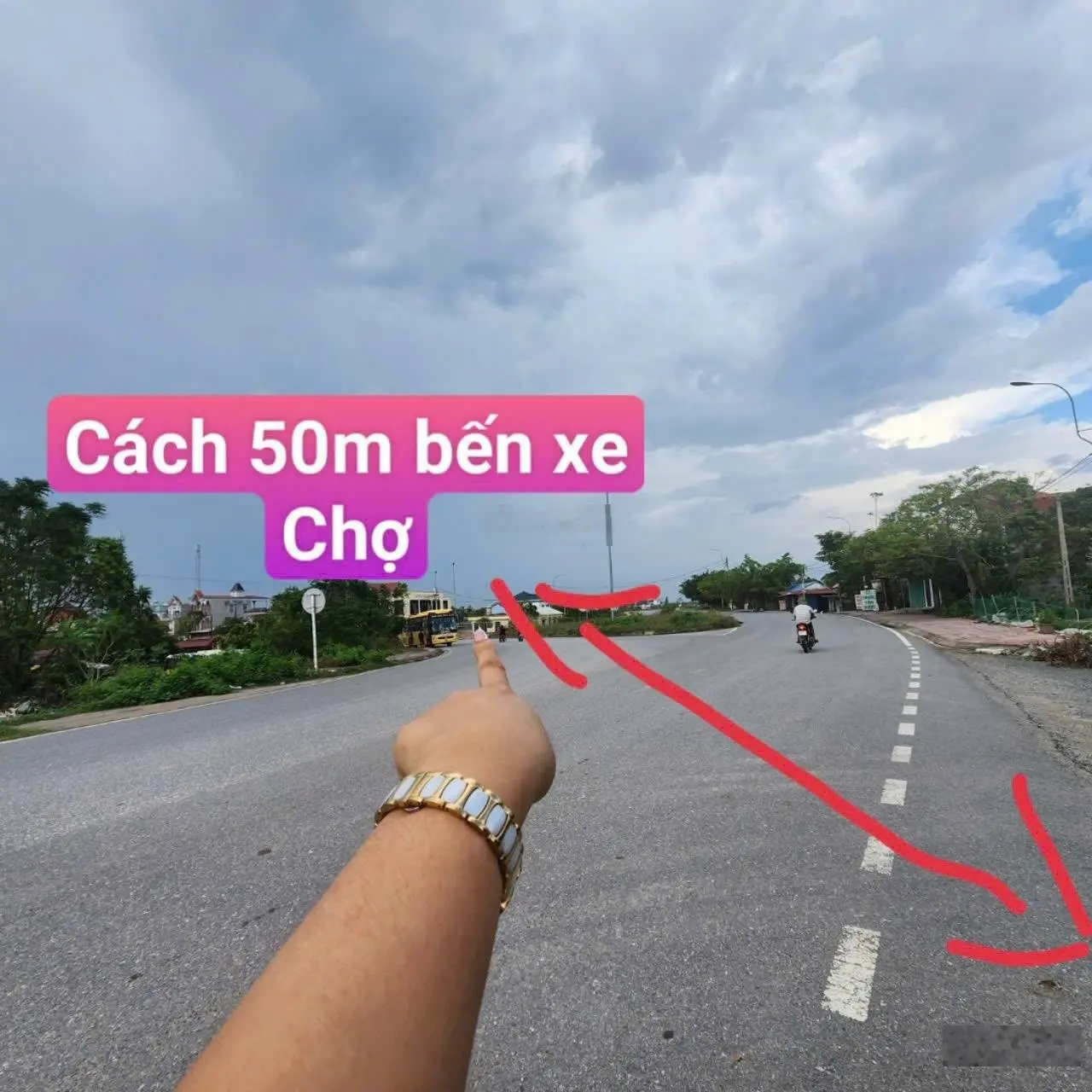 Chính chủ cần bán lô đất tại bến xe la tiến dt 73,4m zalo 0971 792 ***