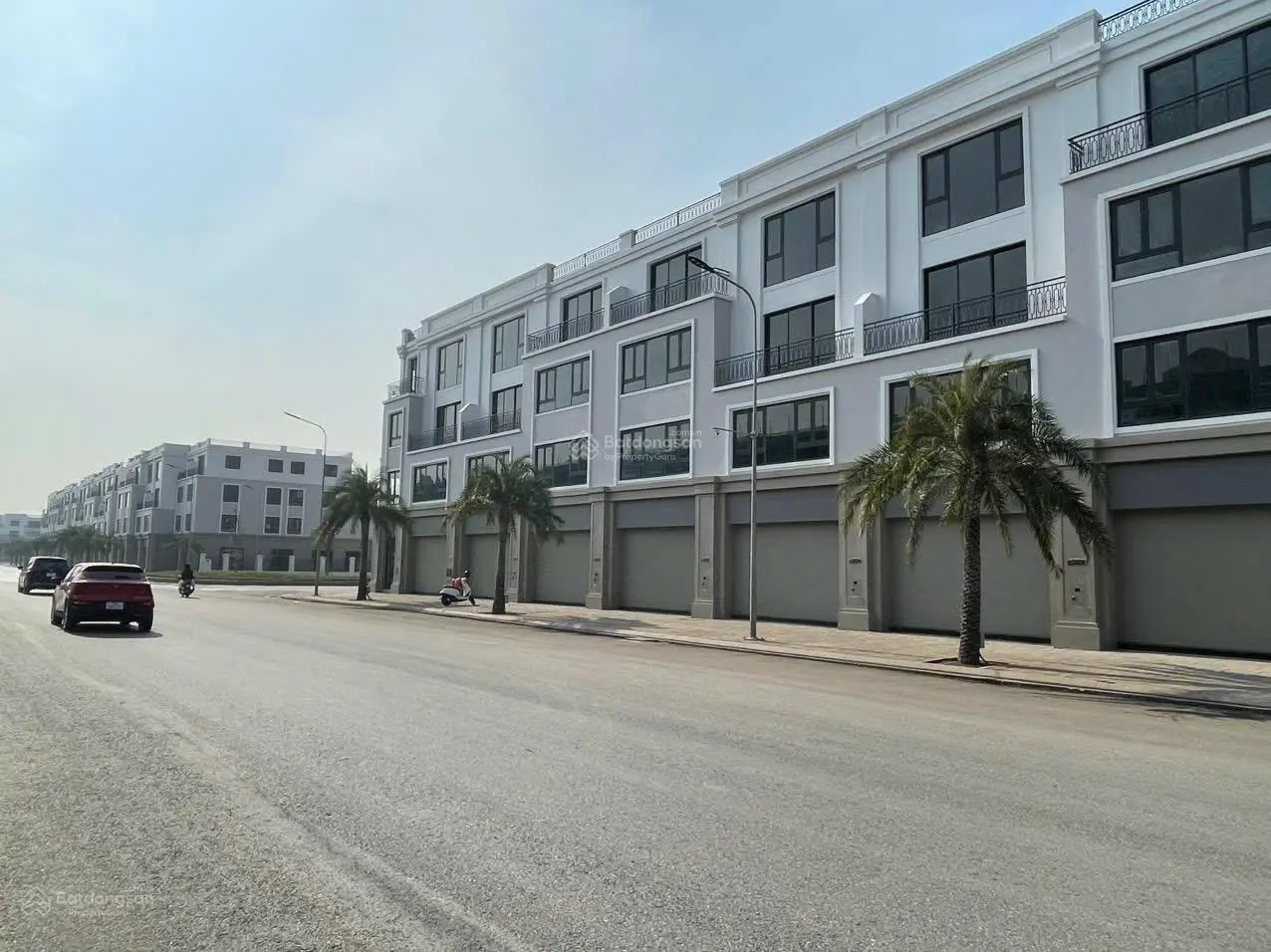 Bán Shophouse Kinh Đô 90m2 Vinhomes Vũ Yên Hải Phòng vị trí trung tâm Đảo Hoàng Gia