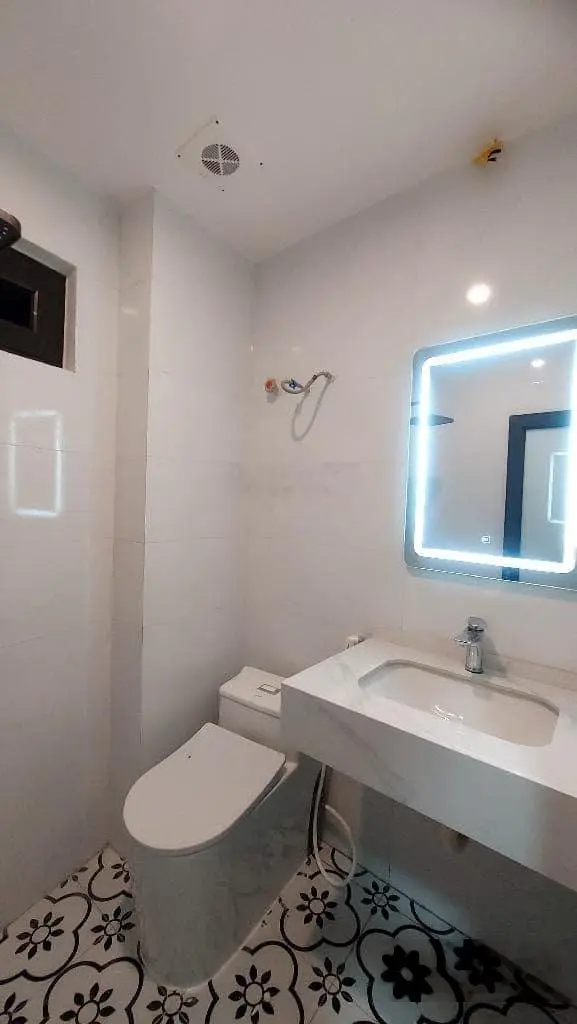 Bán nhà tại đường Ngũ Hiệp, 6,5 tỷ, 66m2, pháp lý đầy đủ. Thang máy. Chủ nhà cần bán gấp