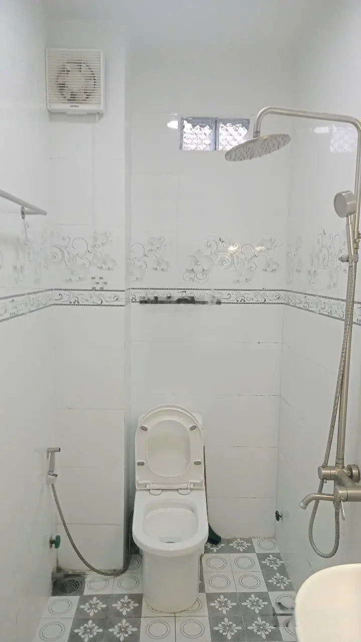 Nhà bán mới đẹp 5 tầng (3,8 x 9,3) - DT đất: 35m2 - 3PN, 4WC hẻm ô tô Nguyễn Thị Tần P2Q8.7tỷ TL