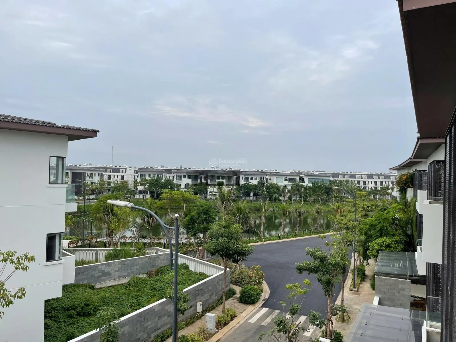 Bán biệt thự đơn lập La Vida Residences, 14,5 tỷ, 245 m2, view hồ điều hòa, ngay cạnh tiện ích