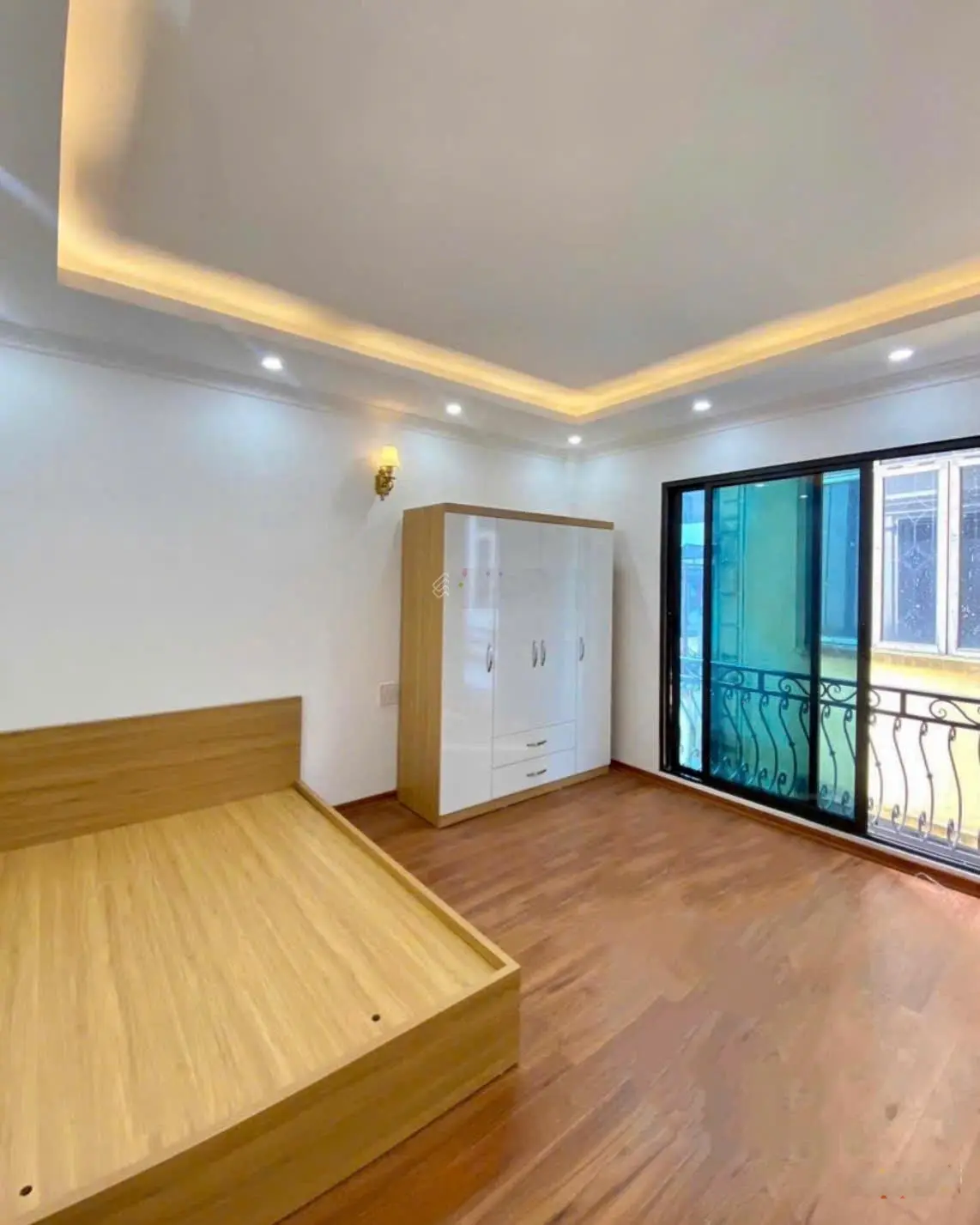 Chỉ với 3 tỷ sở hữu ngay sổ hộ khẩu Hà Đông, 4t*35m2 ô tô đỗ cửa ngày đêm gần trường ĐH Phenikaa