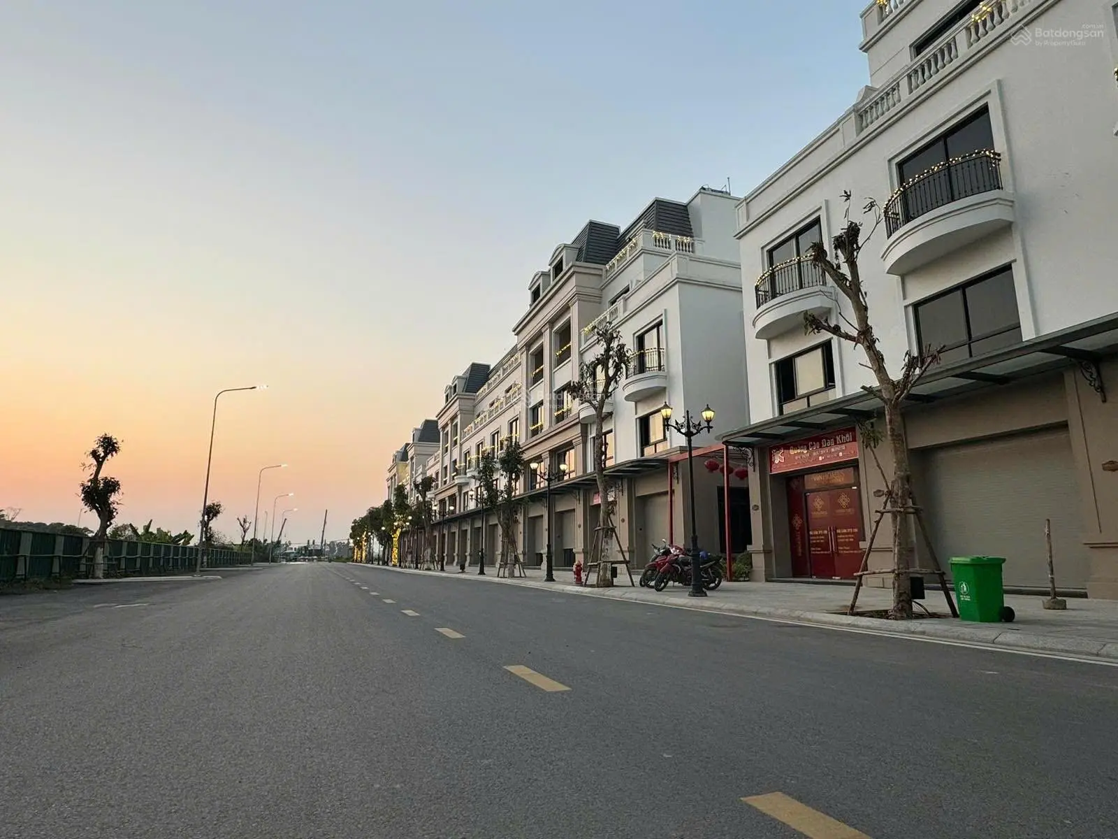 Bán shophouse view đẹp giá tốt tại Vinhomes Golden Avenue, 6,1 tỷ, 90m2, HT1T, sổ sở hữu lâu dài