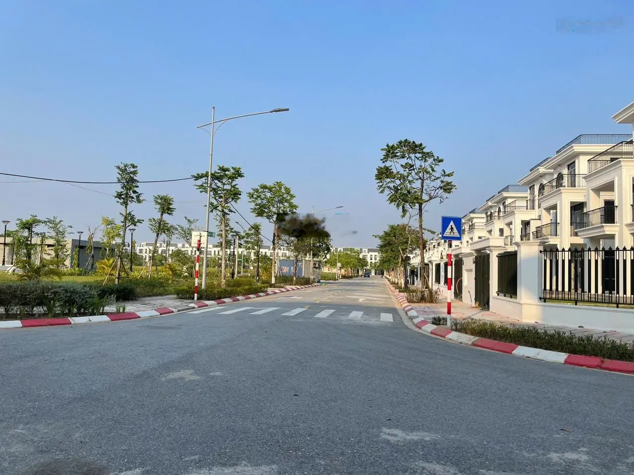 Căn góc Biệt thự hướng đông nam- hud mê linh central