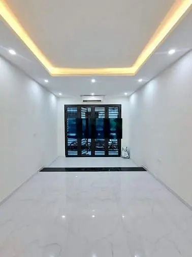 Nhà đẹp long lanh ngõ 210 Hoàng Quốc Việt, giá 21.5 tỷ, 60m2x6T, ô tô