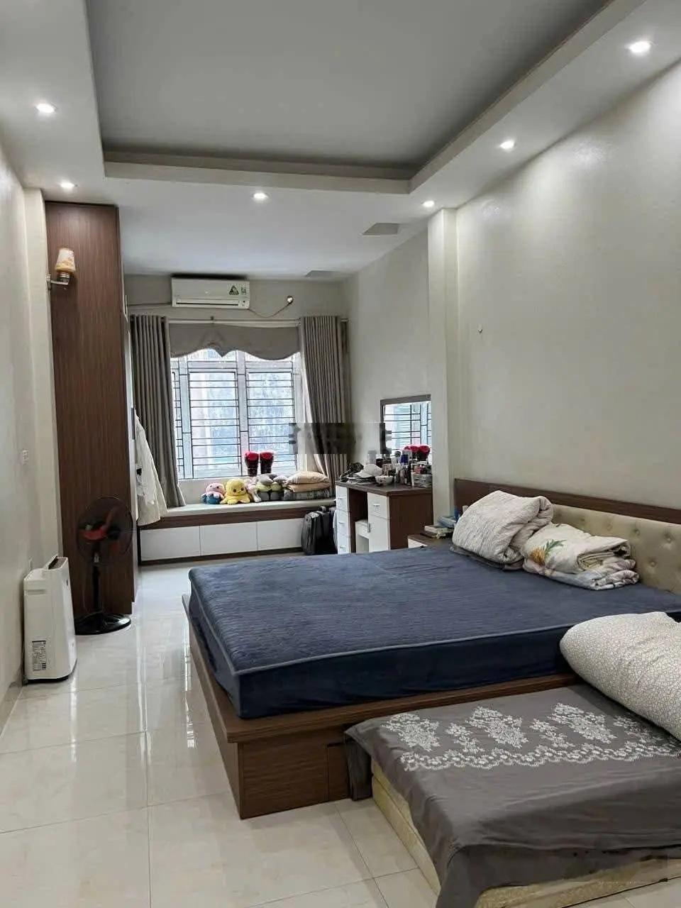 Quá đẹp ở ngay, Lê Trọng Tấn, Hà Đông, DT 36m2, giá 5.6 tỷ, ô tô tránh gần nhà, đường thông.