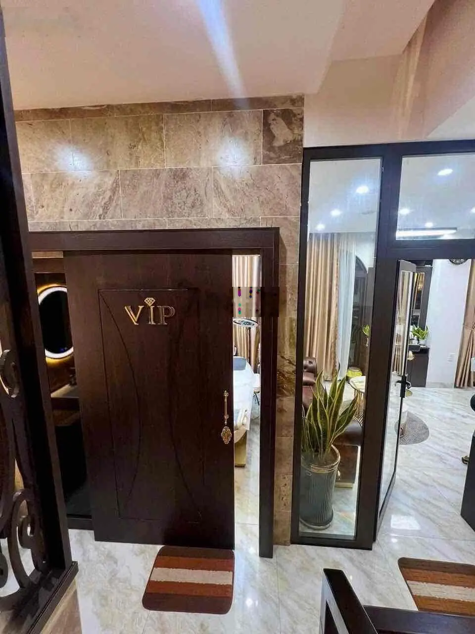 Nhà 4 tầng mt đống đa kinh doanh spa, thiết kế độc đáo, sang chảnh, hiện đại