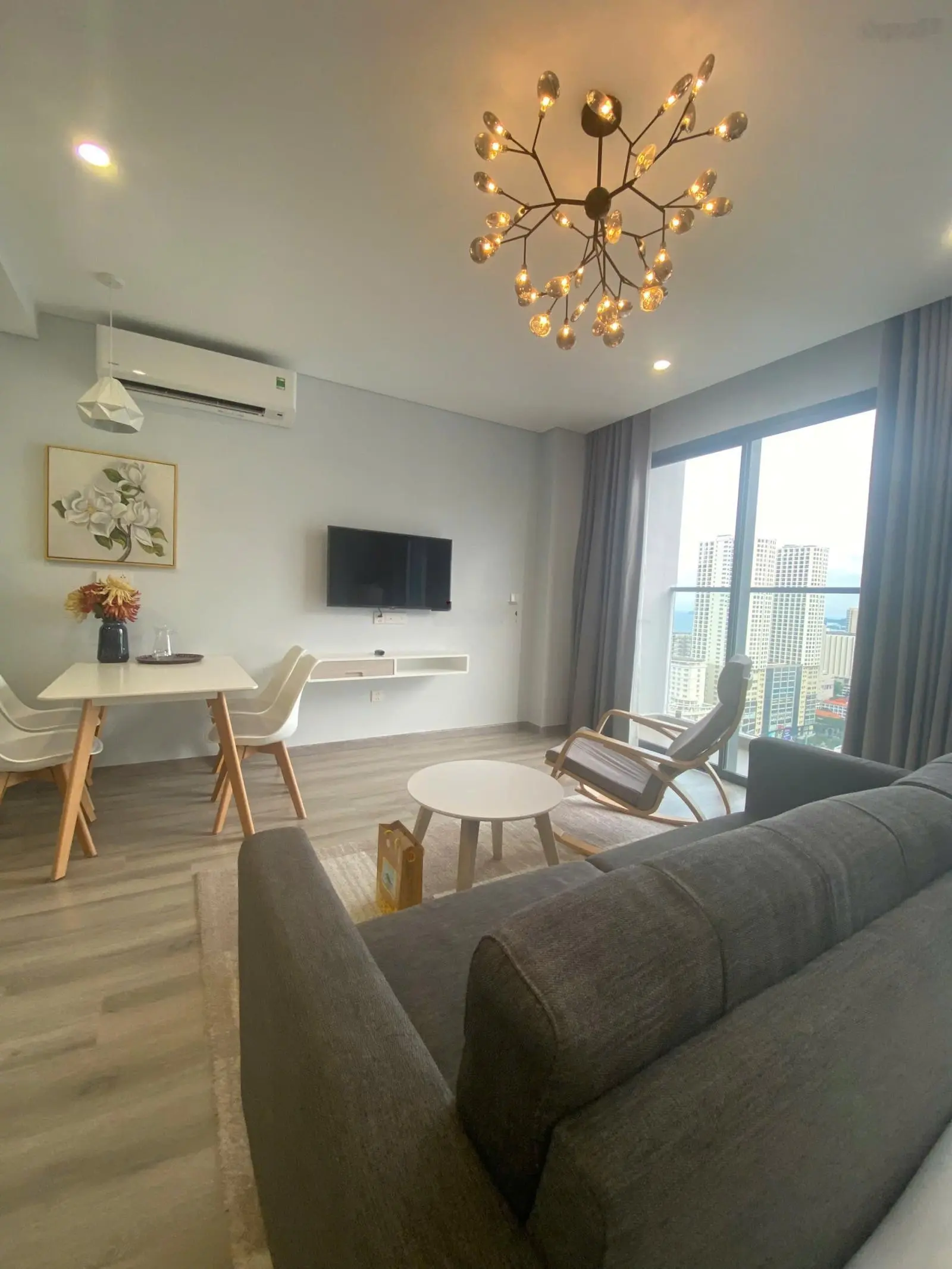 Căn hộ view biển và sân vận động Nha Trang 43m2 ban công rộng đẹp giá chỉ 1tỷ8