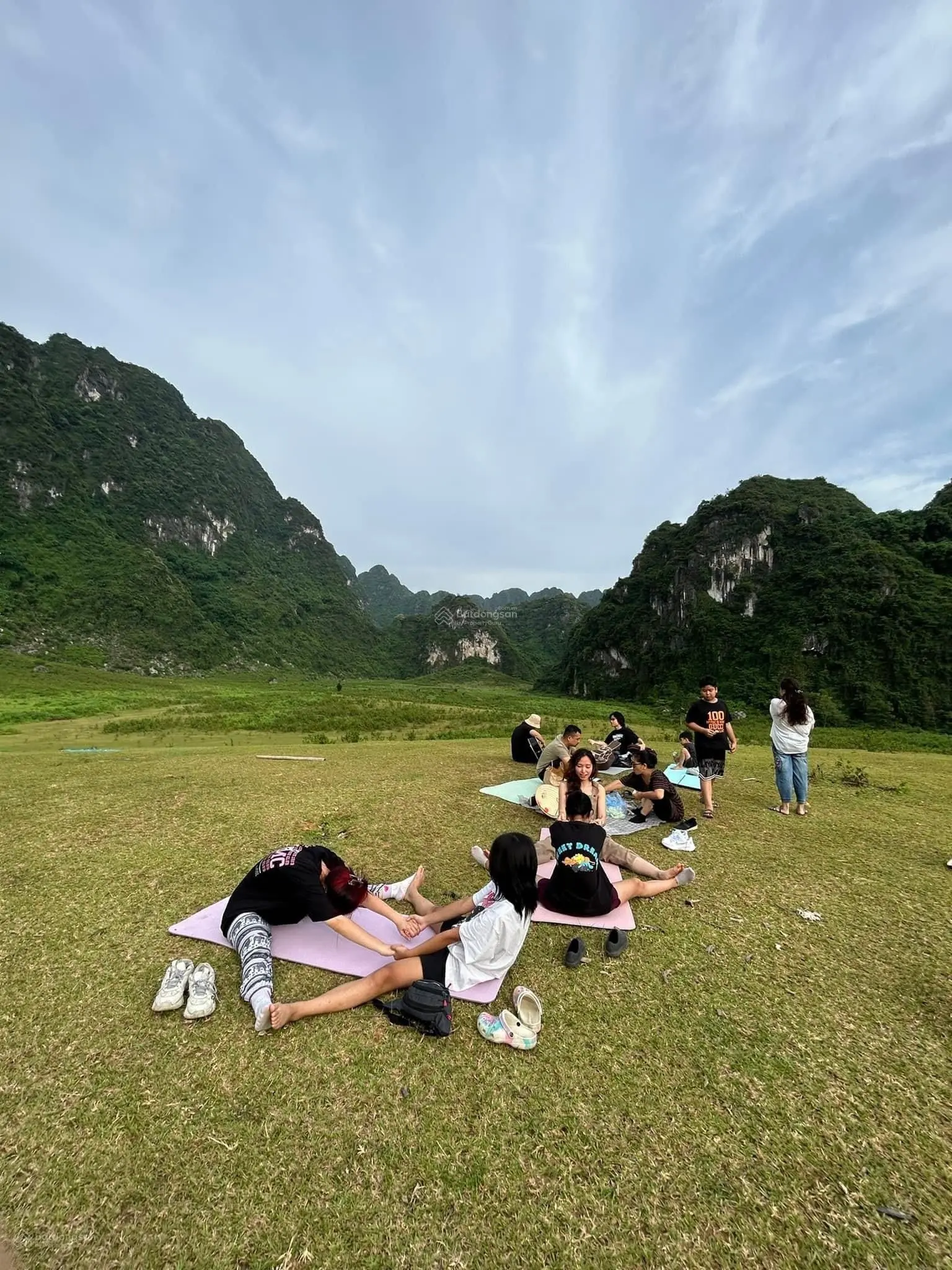 Khu đất cắm trại của gia đình ~ 4000m2, mua đất tặng tài sản trên đất, sổ đỏ chính chủ