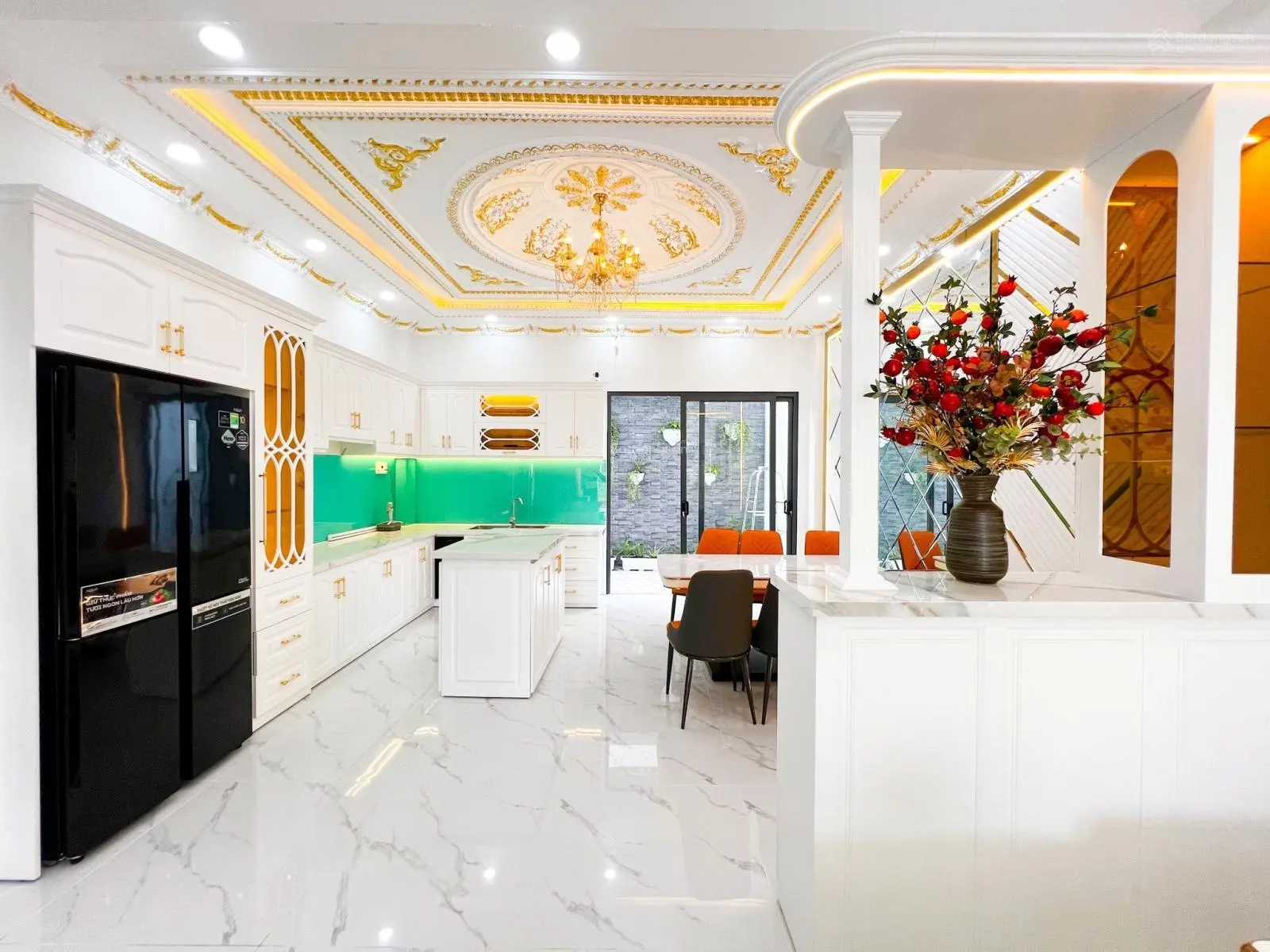 Bán nhà sổ riêng 95m2 South Villa Phước Kiển Nhà Bè gần quận 7 khoảng 5,5km, full nội thất