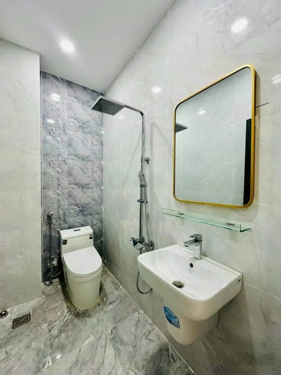 Cô Hoa chuyển nhà qua ở với con bán gấp nhà MT Hoa Lan, P. 2, Q. PN, DT 64m2/9,2 tỷ, LH 0902845746