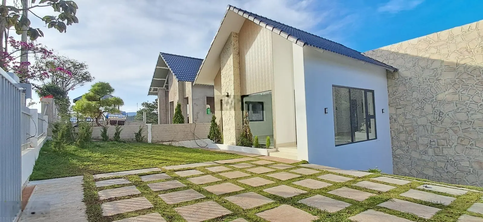 Chỉ 3 tỷ hơn sở hữu village sân vườn, gần 500m2 sổ hồng riêng ven Đà Lạt