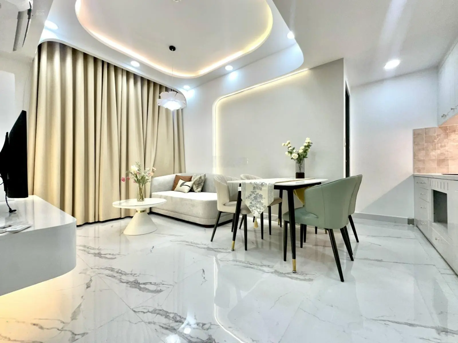 Chính chủ bán căn hộ CC The Flemington, Quận 11, 97m2, 3PN, 2WC, giá 6.7 tỷ, sổ. LH: 0902 369 930