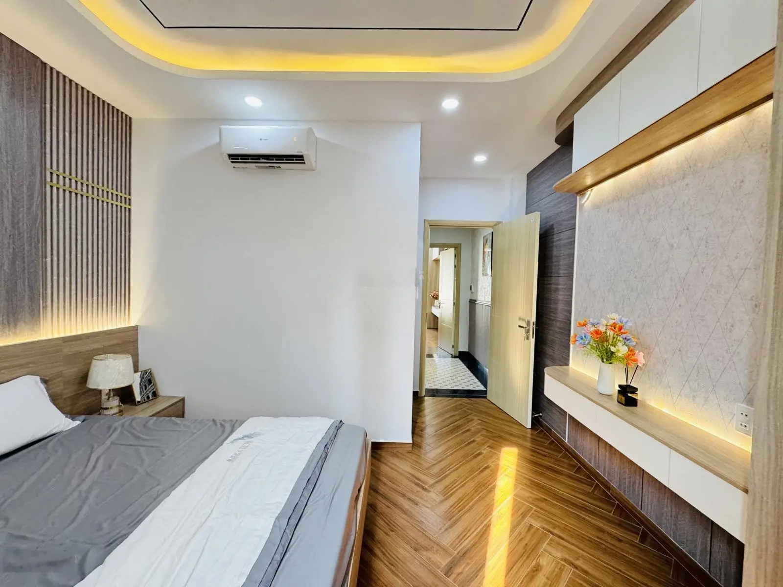 Bán nhà chính chủ đẹp khu đồng bộ vip dt đất 60m2 trục đường Phạm Văn Chiêu