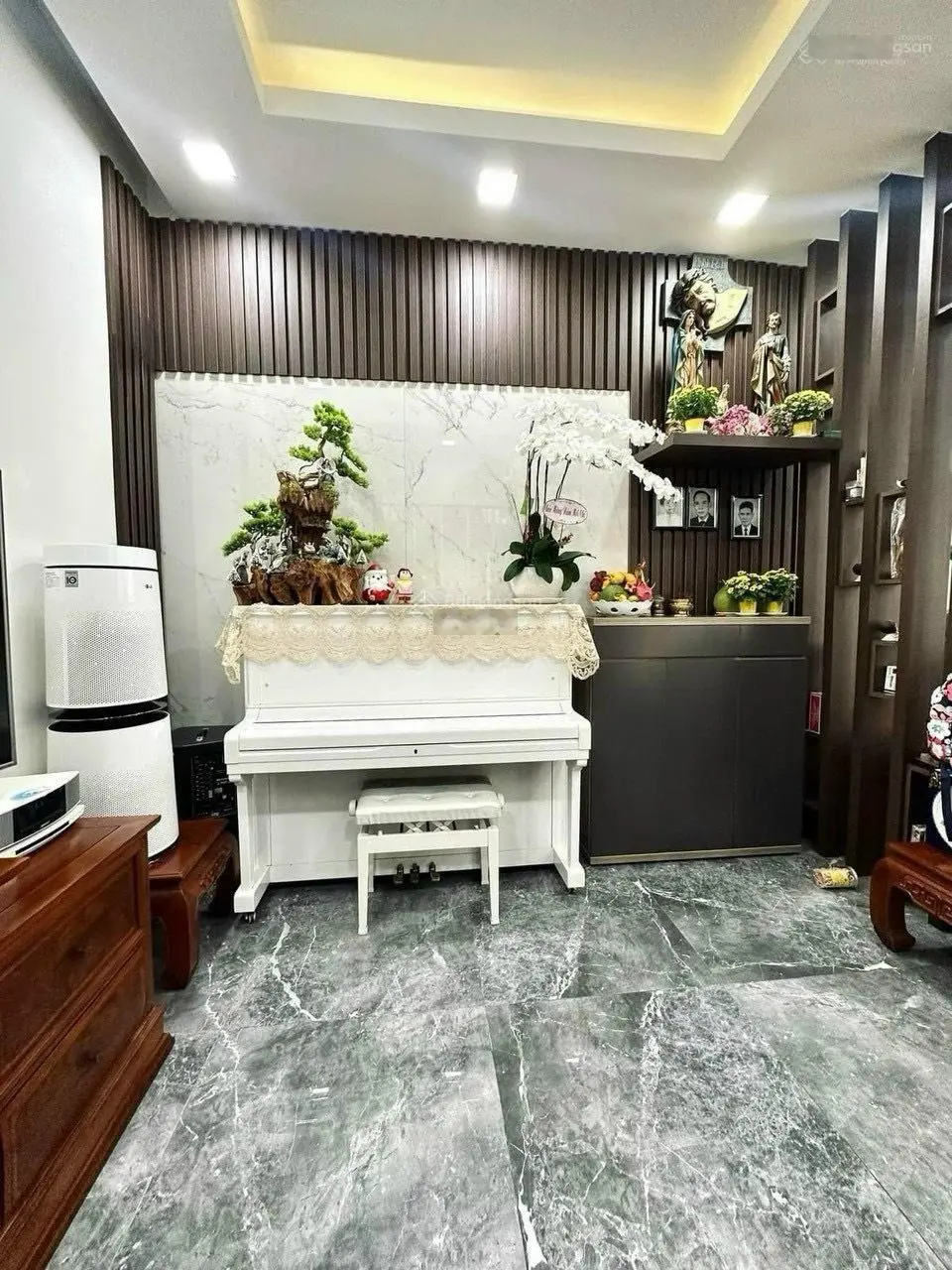 Bán nhà hẻm 10m đường Nguyễn Tri Phương Quận 10. DT: 8x14m, nhà trệt 4 lầu thang máy giá 18.5 tỷ