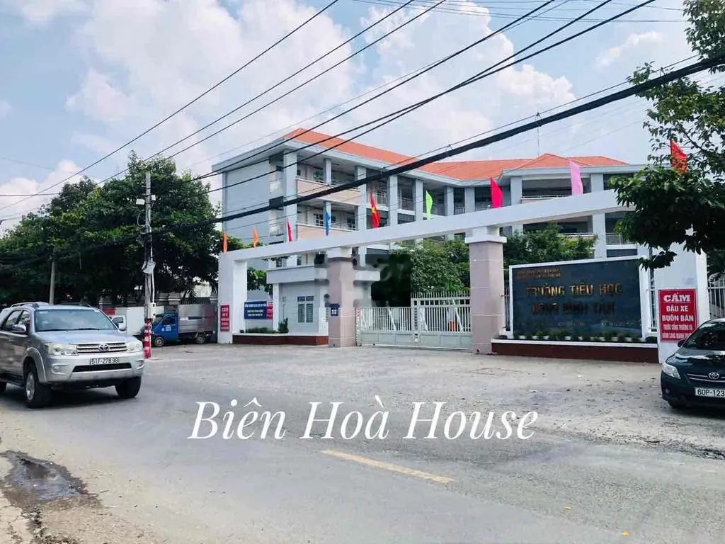 Lô đất thổ cư gần ngã tư Vũng Tàu LBT