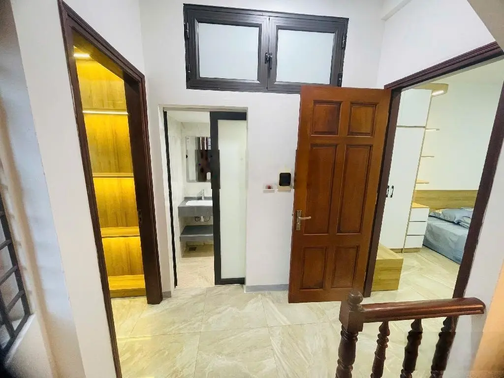 Bán gấp NR 5PN, 4WC, 30m2 tại Trần Khát Chân, 7,86 tỷ, Hai Bà Trưng, Hà Nội