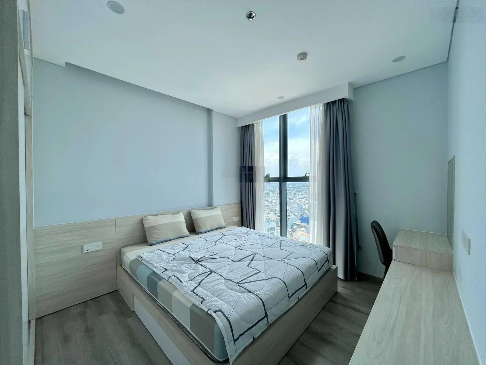 Cắt lỗ bán căn góc Đông Bắc 76,8m2 - 2PN 2WC full nội thất Marina Suites Nha Trang - chỉ 3,1 tỷ