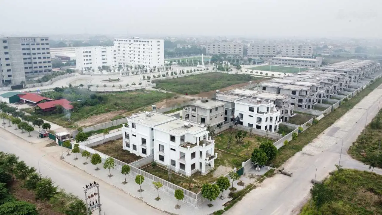 Bán 362m2 đất sẵn sang tên KĐT Hà Phong, MT: 18m, ô tô tránh, giá rẻ nhất khu vực