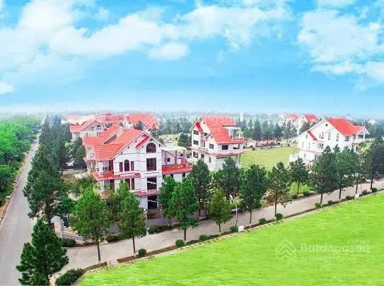 Chủ nhà vô cùng thiện chí bán căn 400m2 nhìn thẳng khu tiện ích đã có nhà xây thô. Cực kì đẹp, hiếm