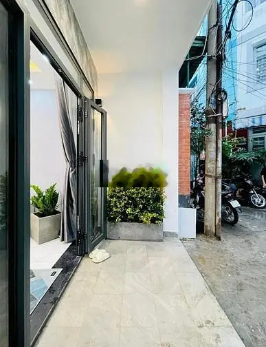 Duy nhất căn nhà Vườn Chuối, P4, Q3, DT 60m2, giá 2 tỷ 550, sổ riêng.