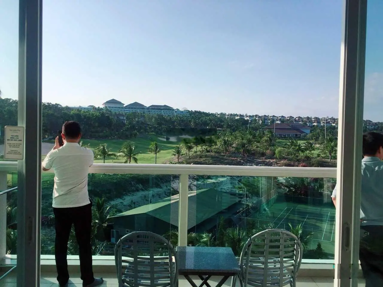 Cần bán căn 1PN lớn 86m2 tầng 3 view golf vs villa