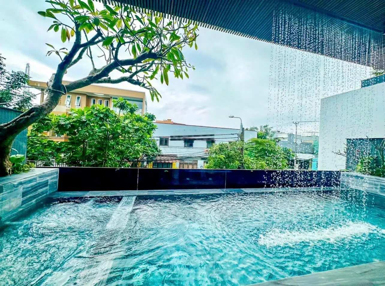 Bán villa 4 tầng Nam Việt Á, Đà Nẵng, hồ bơi vô cực thang máy, dòng tiền 200 triệu/tháng - 23,8 tỷ