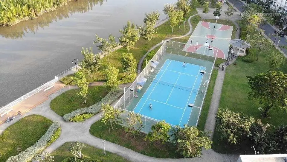 Bán nhà phố Park Riverside, căn 75m2 giá bán trước tết 8 tỷ 179 triệu. Liên hệ 0909121556 Xem nhà