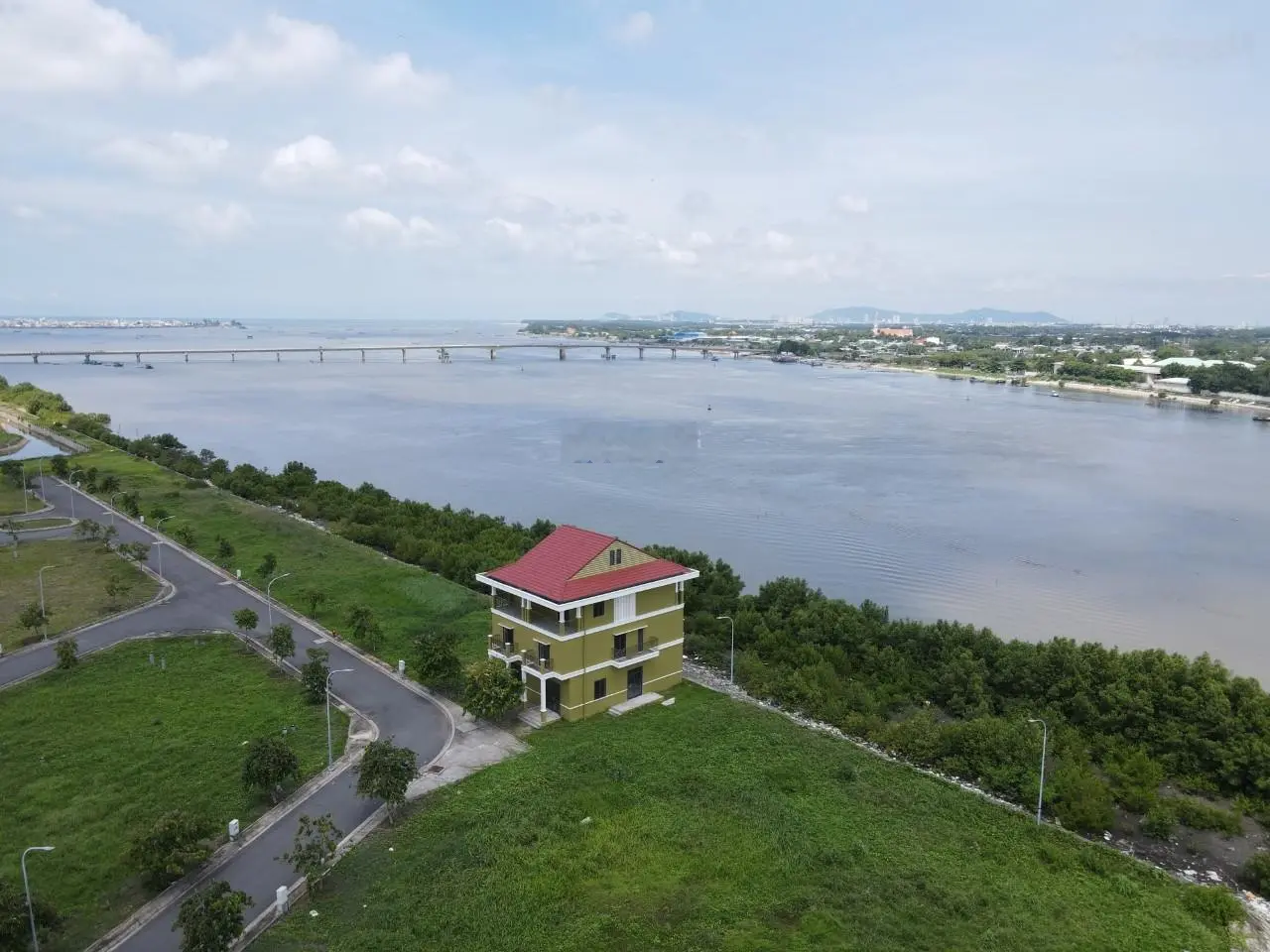 Thành Phát Land căn nhà màu xanh ngay trong dự án chuyên chuyển nhượng dự án Marine City Vũng Tàu