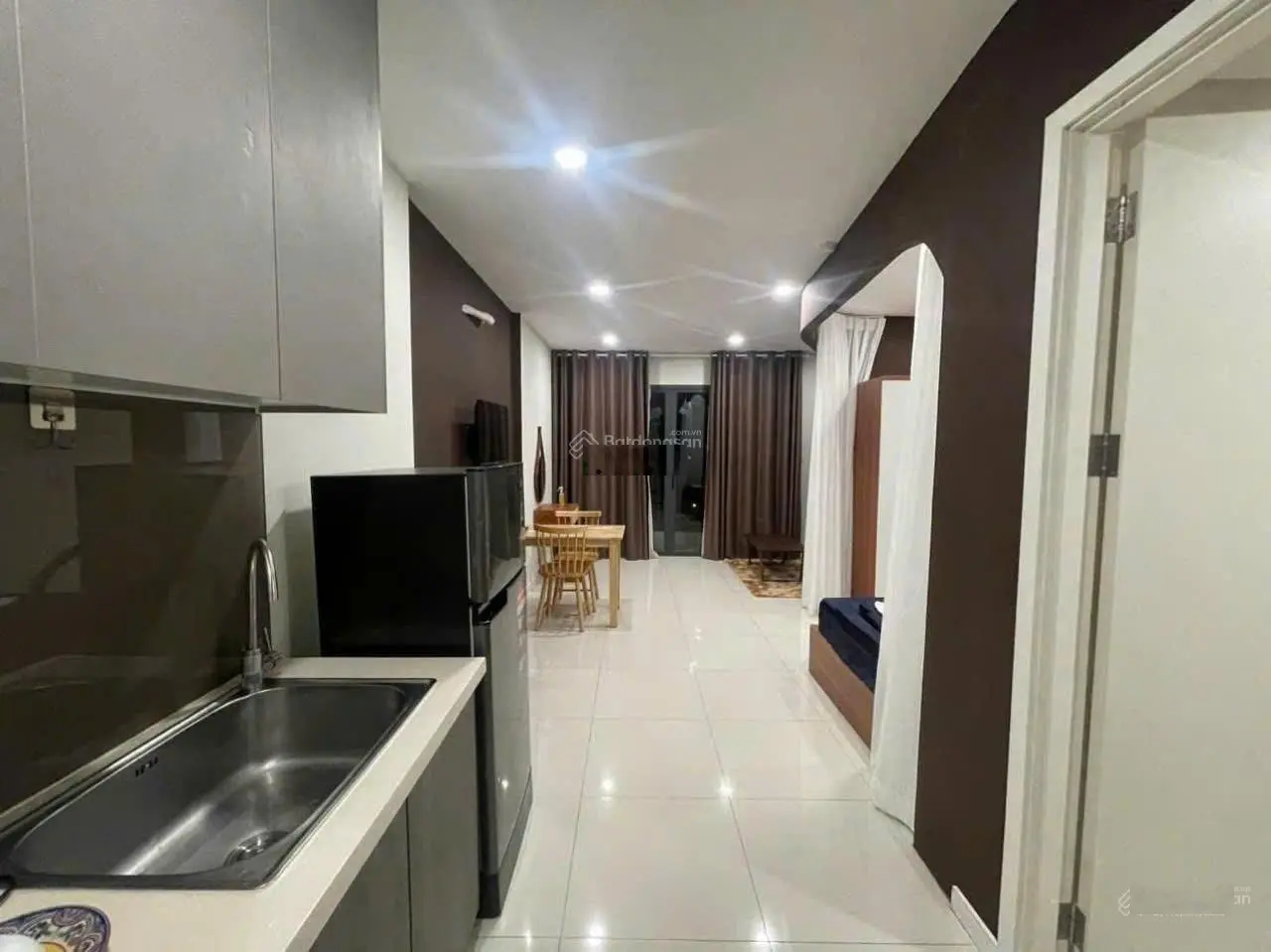 Chủ chuyển công tác cần sang nhượng gấp 2 ngủ 69m2 view đẹp, rẻ hơn 200 triệu so giá thị trường