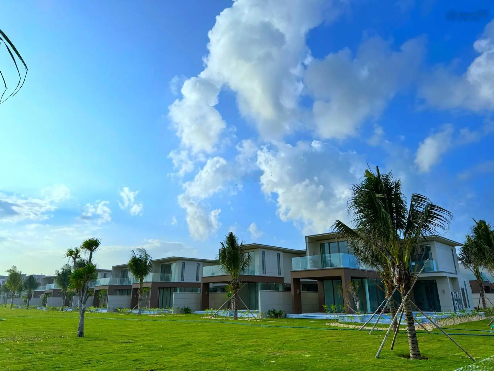 Biệt thự hồ bơi 3 phòng ngủ The Ocean Villas (Fusion Maia) Quy Nhơn - 12.3 tỷ