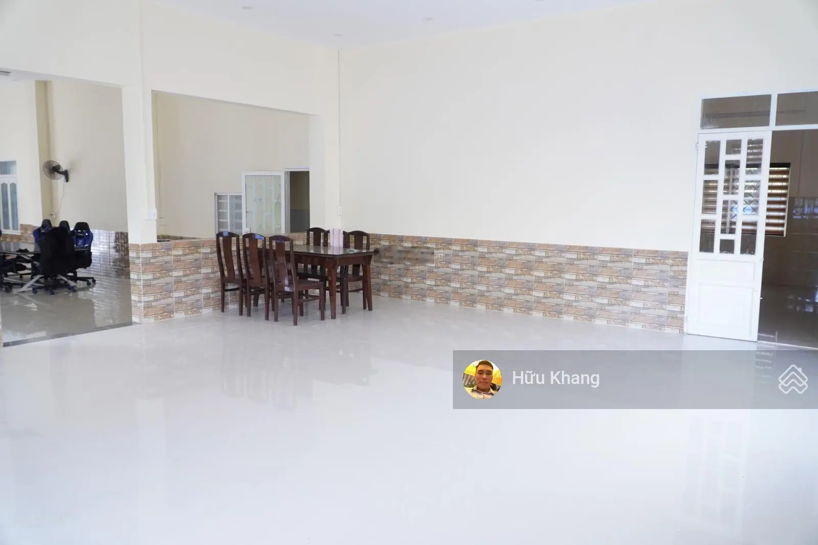 Giá ngộp 16ty- dt : 3700m2 tc 300m2 - đất mặt tiền đường nhựa xã bình sơn - sát vách sân bay lt