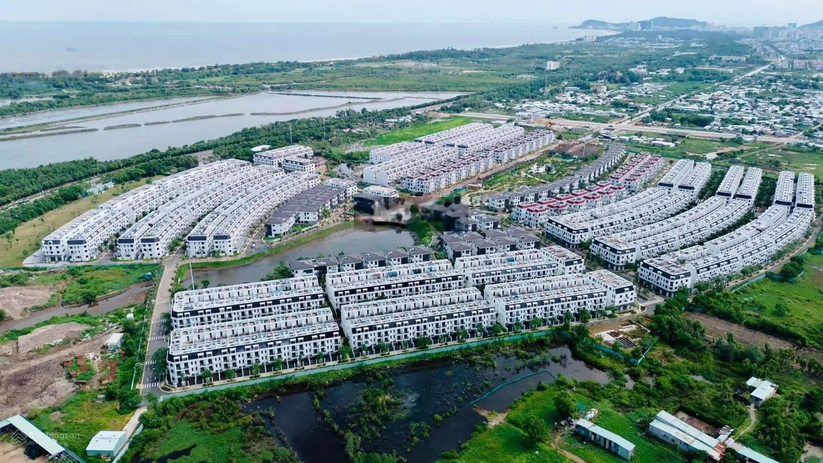 Bán gấp nhà phố liền kề, ngang 6, dài 18,8 (La vida Residences), 7,5 tỷ thương lượng