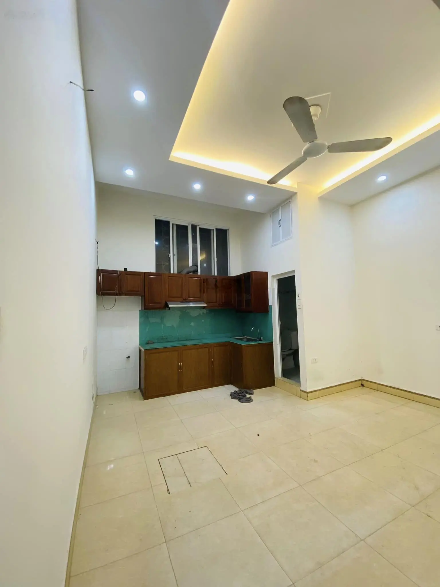 Bán nhà riêng 3 tầng gần 50m2 gần Đường Lê Quang Đạo, giá chào cho có